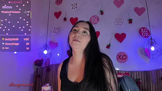 AlissaJoness webcam