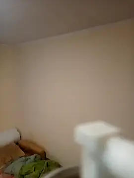 Hrnyallthetime webcam