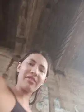 Webcam Model (-Nicol) is live