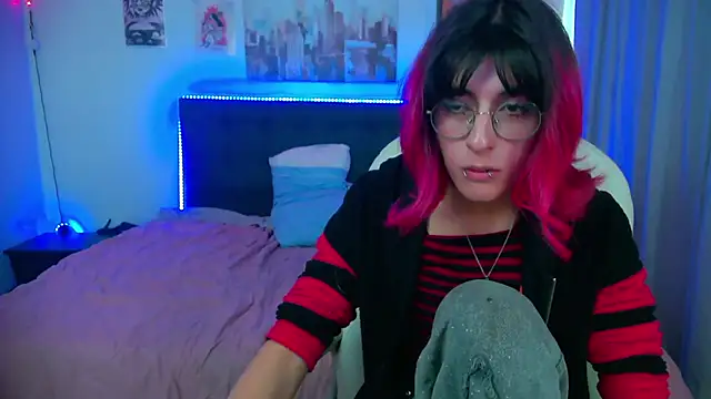 goth_minerva webcam