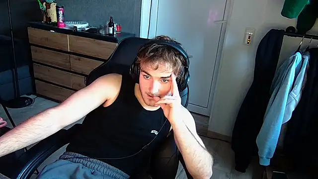 Rudi2007Eye Live Webcam on Stripchat