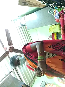 Tamilselviroja- webcam