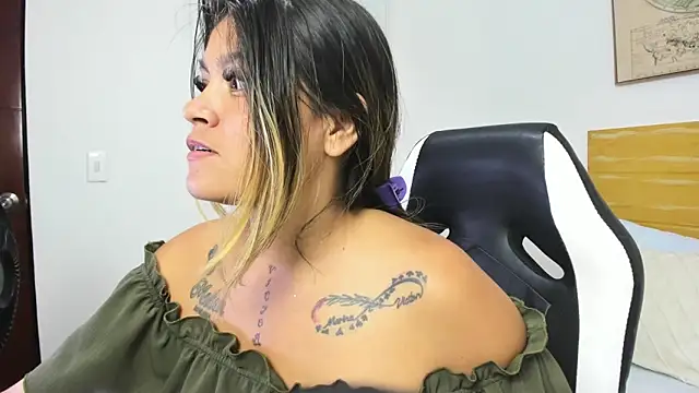 yesenia_villan webcam