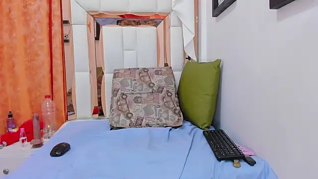 NamiInk_hot69 webcam