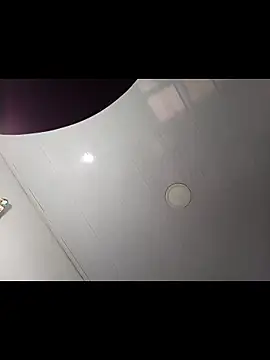 hideonbush051 webcam