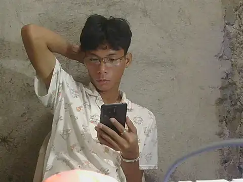 Asiancockinsan webcam