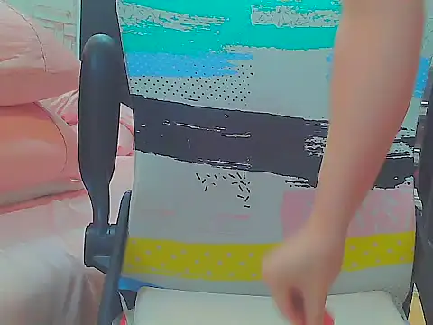 keepmepregnantT webcam