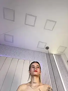 Webcam Model (JuliaColemann)  is live.Free join now!