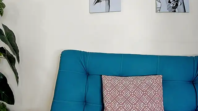 Victoria_Rosee webcam