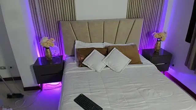 Victoria_Beaumont webcam