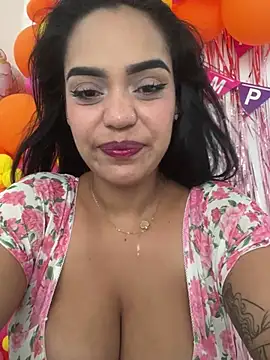 Sara-77 webcam