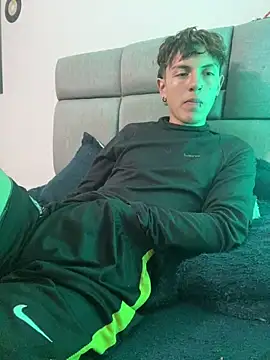 NaytonFreeman webcam