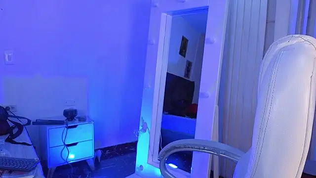 _sharlotte777 webcam