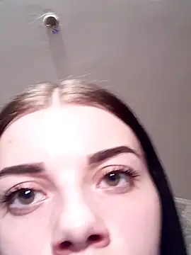 JhonSHelBy7LuNa webcam