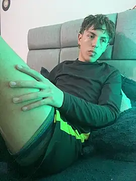 NaytonFreeman webcam