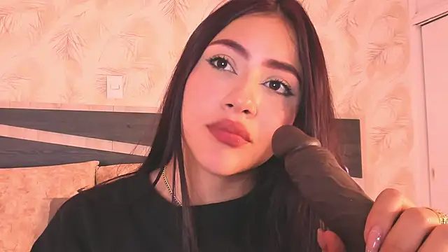 nicolle_pierce webcam