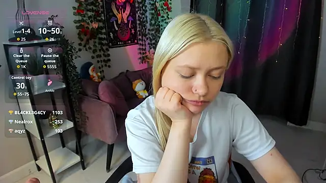 Millie_Vanillies webcam