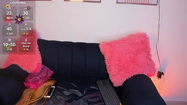 chloe_petite2 webcam