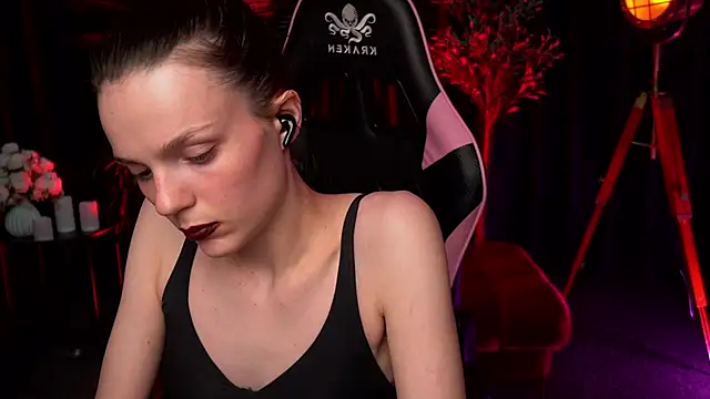 Wild_Alice_me webcam