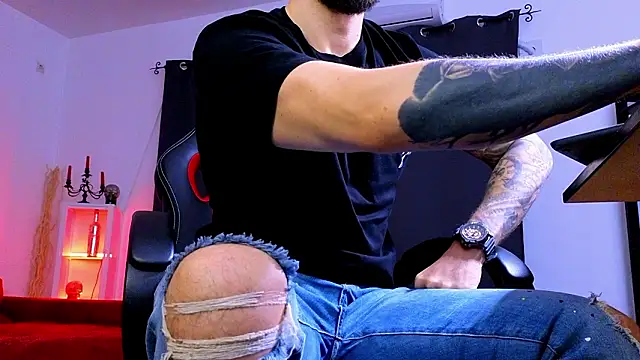 MightyAaron66 webcam