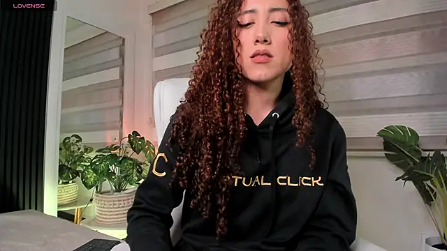 miss_catalinaa webcam