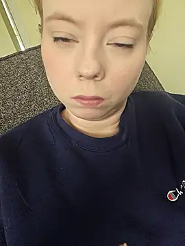 ShySweetheart webcam