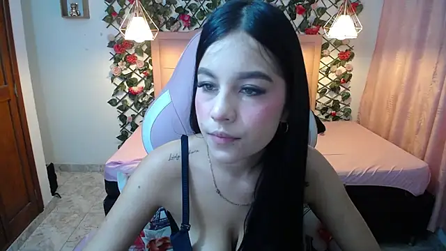 LucyCute_1 webcam