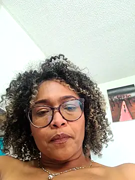 BiiancaEstradaa webcam