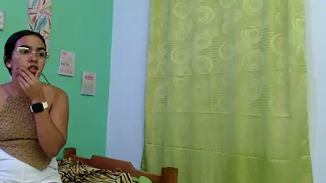 skinnysofia18 webcam