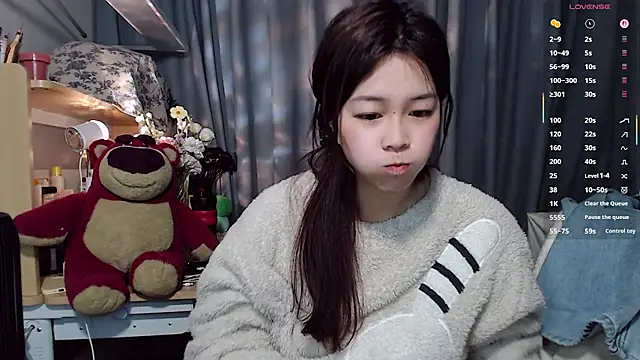 美女XueLi1902在线直播