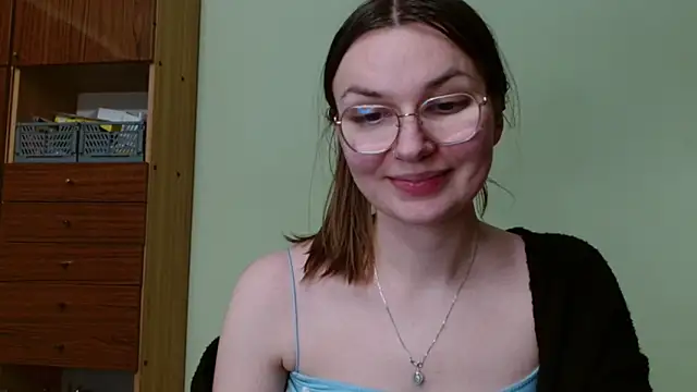 LooveELLYx webcam