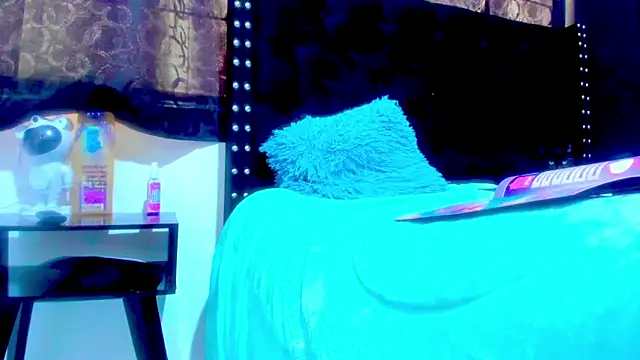 amareto_queen webcam