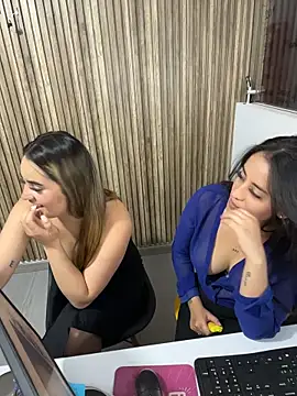 Antonella_Julieta webcam