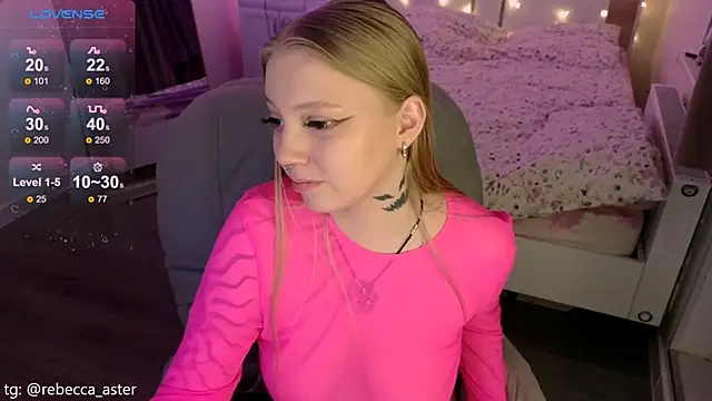 RebeccaAster webcam