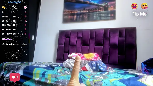 Alicia_Whitee webcam