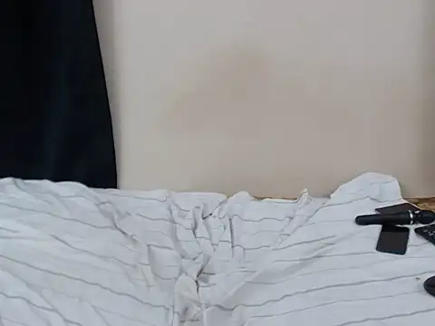 OnionBooty3573 webcam