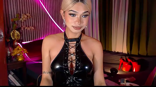 Unforgettablejulia webcam