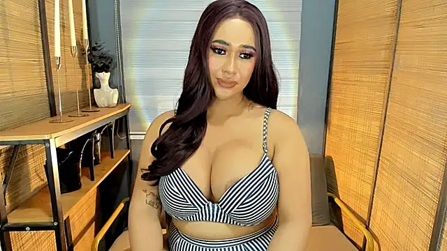 OFFERyourcherryASS webcam