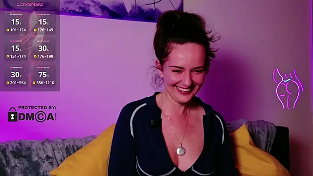 Witch_in_Velvet webcam