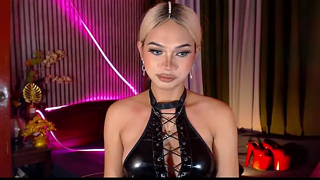 Unforgettablejulia webcam