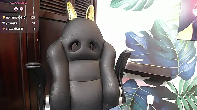 shantala_krisha webcam