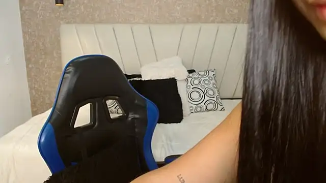 POCAHONTAS--- webcam