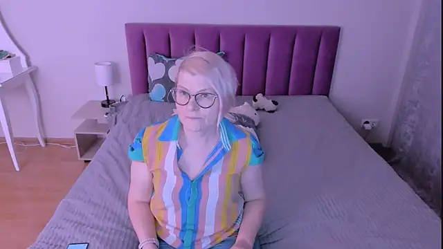 sabrinamacmarren webcam