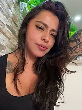 Webcam Model (foxxy_lover)  is live.Free join now!