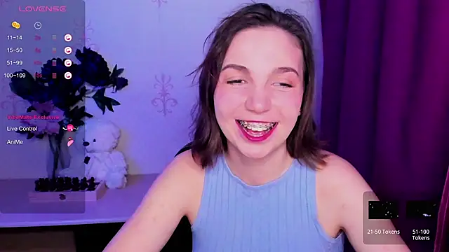 KindHazelHere_ webcam