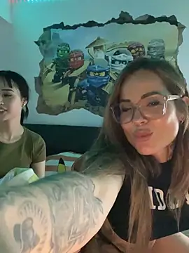 Etwas_neugierig Live Webcam on Stripchat