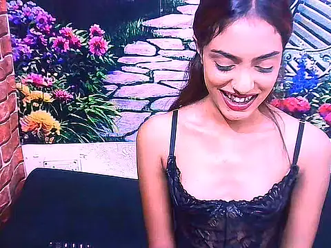 IndianPretty14u2Luv webcam