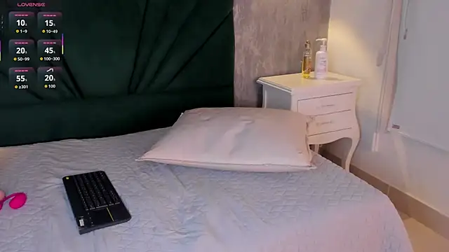 Alexiis_Etereo webcam