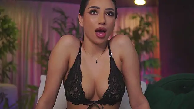 GinaValentinna webcam