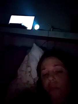 edgedsleeve - EdgedSleeve's free webcam